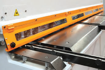 Tay đỡ vuông góc phía trước