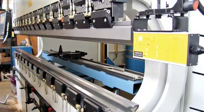 Phụ kiện tiêu chuẩn của máy chấn tôn thủy lực Ermaksan dòng SB PRO series