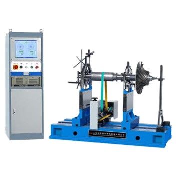 máy cân bằng động