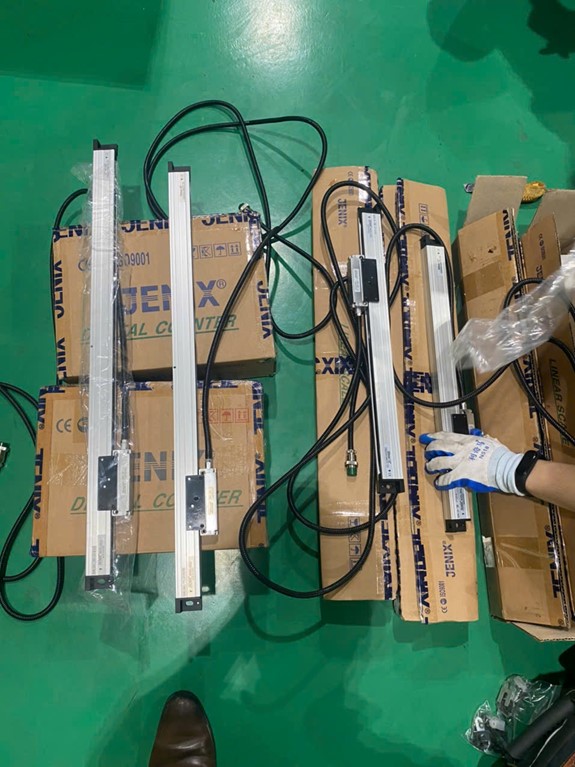 các bước lắp đặt thước quang Jenix