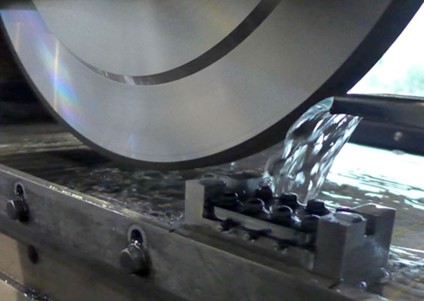 Lập dự to&aacute;n chi ph&iacute; v&agrave; b&aacute;o gi&aacute; đầu tư hệ thống m&aacute;y m&agrave;i phẳng cho nh&agrave; xưởng cơ kh&iacute;