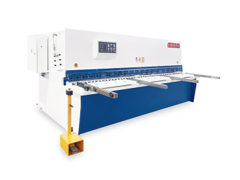 Máy cắt tôn thủy lực kiểu dầm xoay dòng CHS series